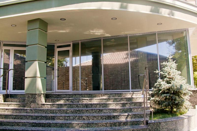 Greenstone Hotel Kherson Exterior photo