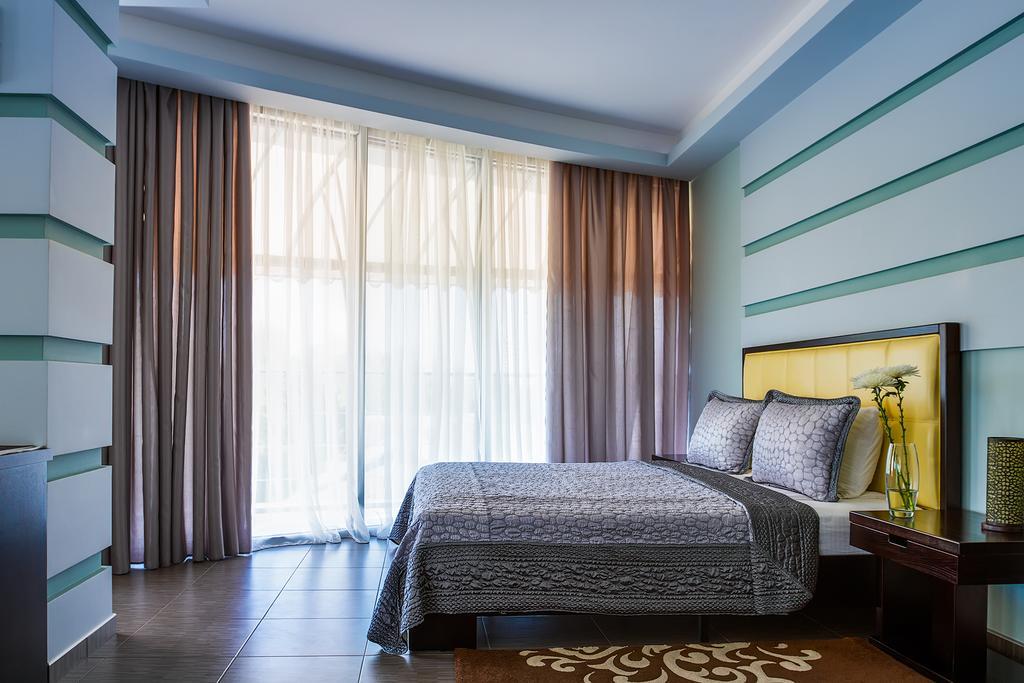 Greenstone Hotel Kherson Exterior photo